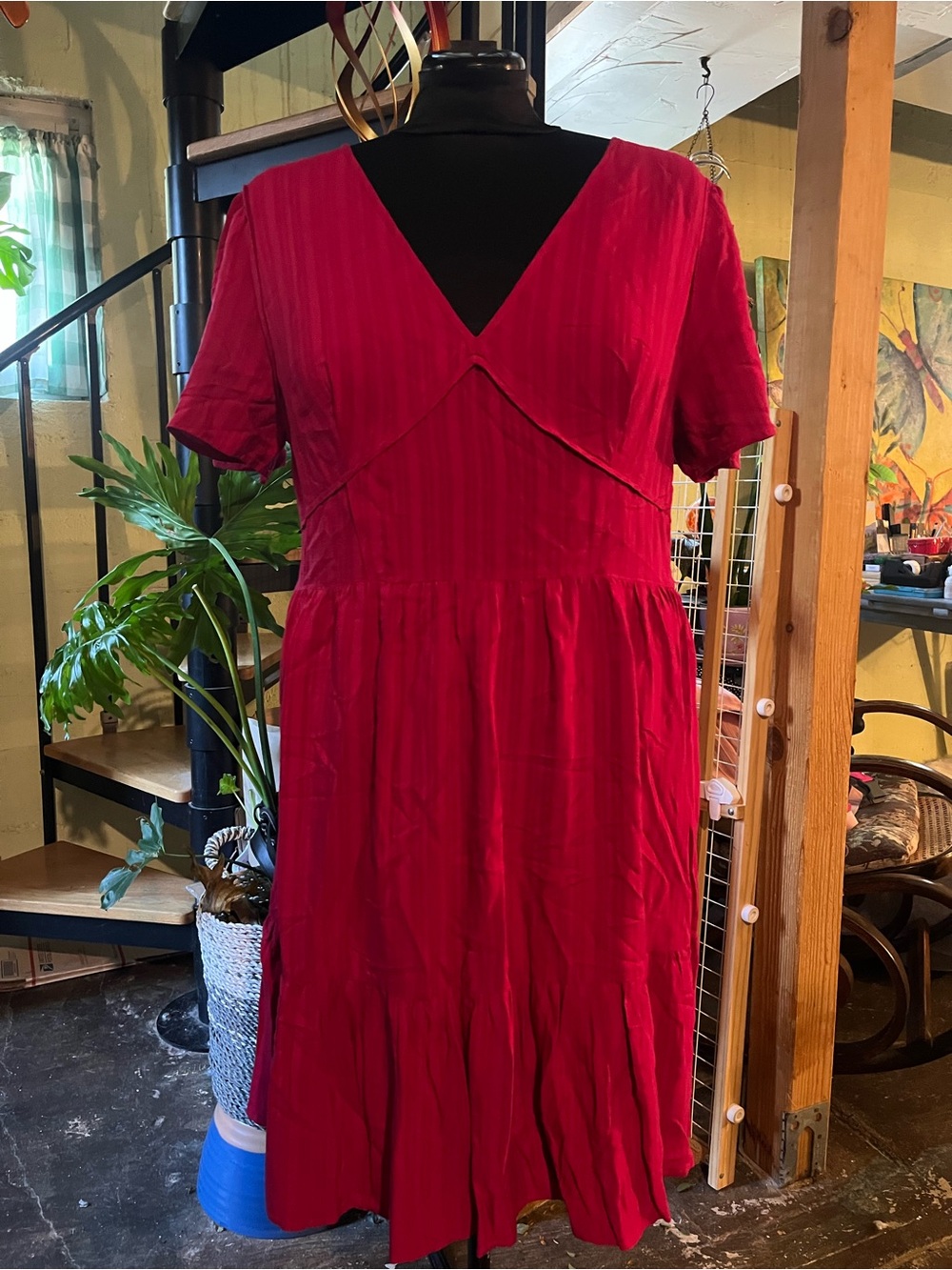 Knox Rose Fuschia V-Neck Midi Dress